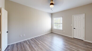 Interior Photo - Lakeline Villas