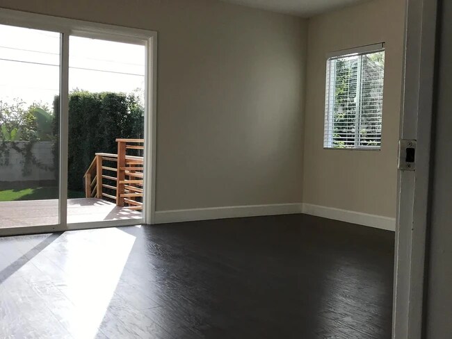 Foto del edificio - 6450 W 84th Pl