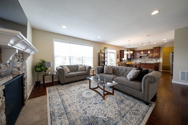 Foto del edificio - 15755 Evergreen Ave