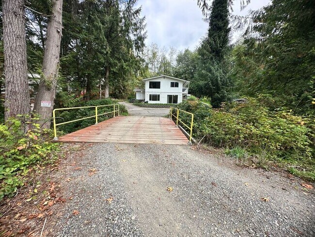 Foto del edificio - 6311 151st St NW