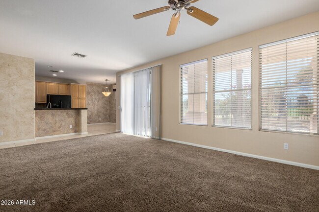 Building Photo - 13746 W Cypress St
