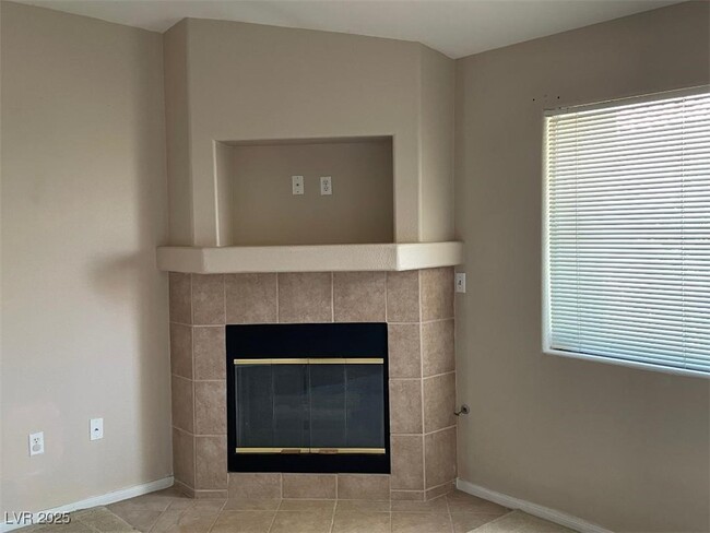 Building Photo - 1529 Dallas Terrace