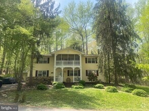 Building Photo - 6065 Poplar Rd