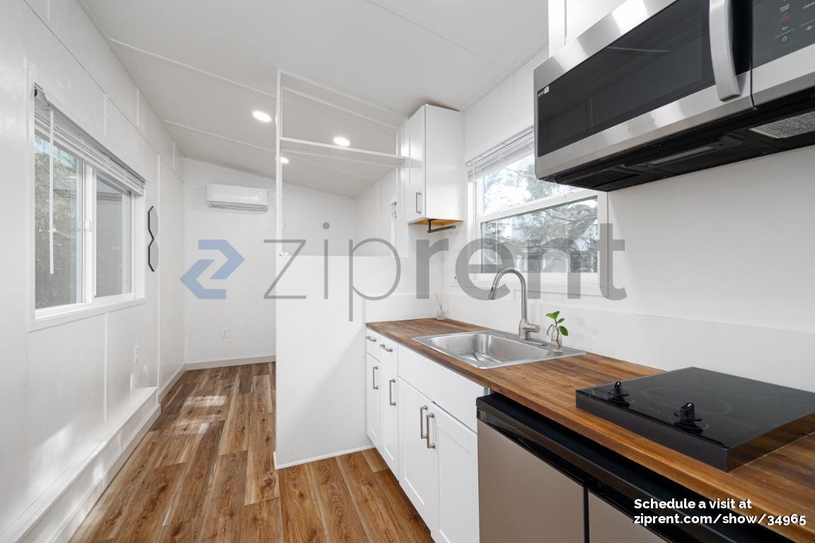 Foto principal - 4564 39th St