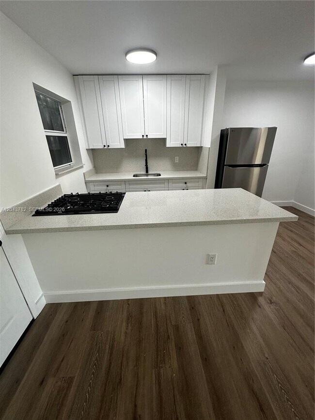 Foto del edificio - 1255 W 49th Pl