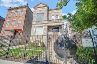 Building Photo - 1660 S Millard Ave