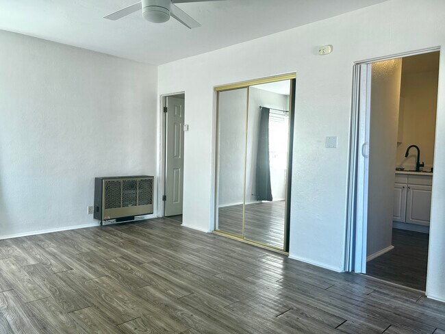 Foto del edificio - 6395 Mojave Ave