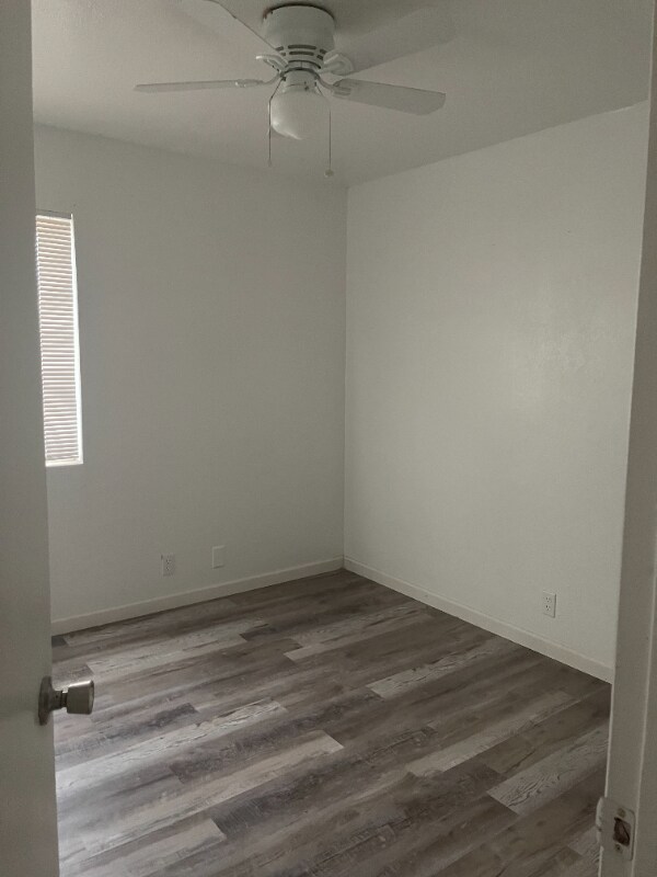 Foto del edificio - 220 W 9th St