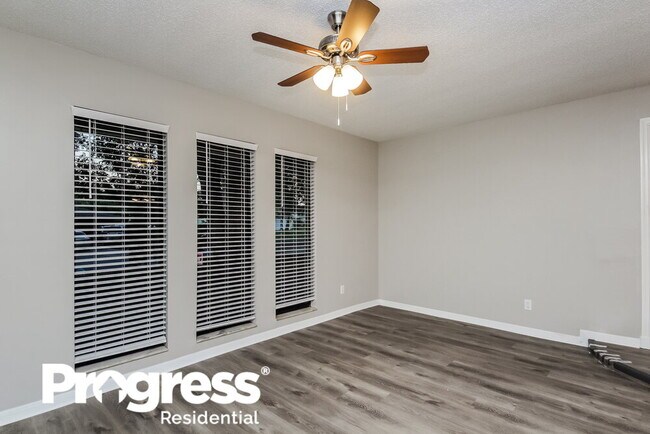Building Photo - 7338 Cherry Laurel Dr