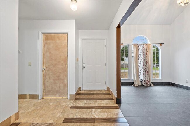 Foto del edificio - 1812 Southcreek Dr