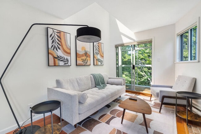 Photo du bâtiment - 1126 W 11th Ave