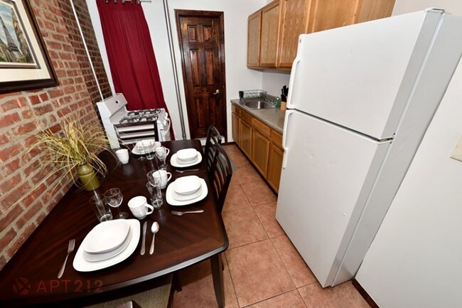 Foto del edificio - 225 E 83rd St