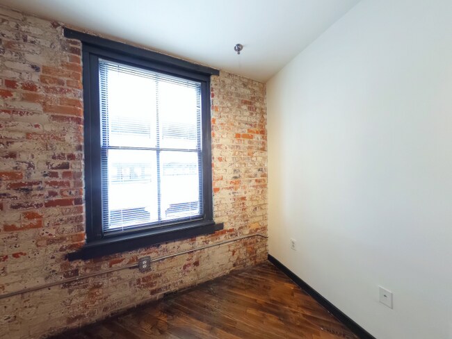 Foto del edificio - 1318 W Broad St
