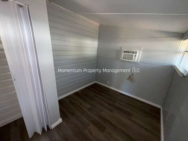 Foto del edificio - 1428 12th St S