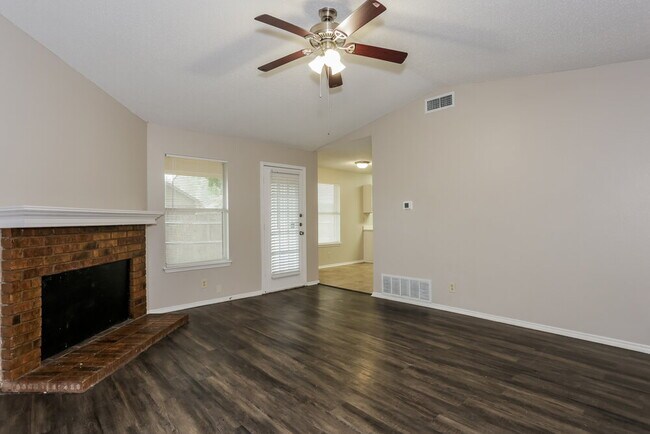 Building Photo - 8120 Camelot Rd