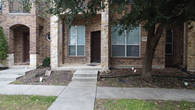 Building Photo - 959 Shelby Ln