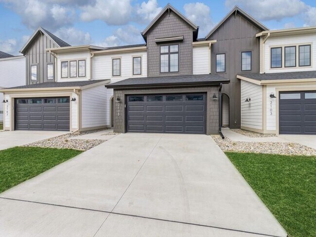Foto del edificio - 2005 Lacey Dr