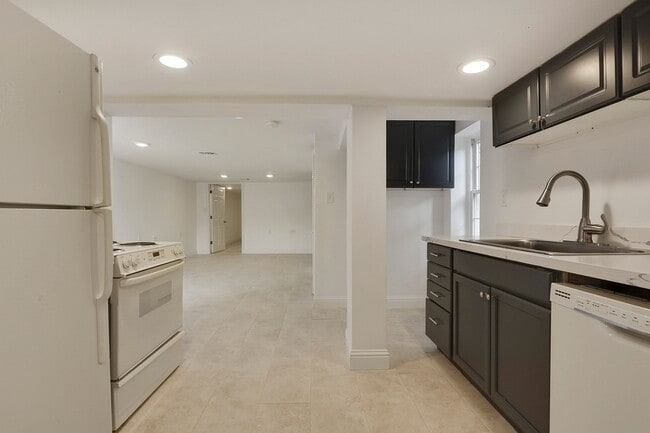 Photo - 2105 General Taylor St House