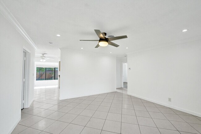 Foto del edificio - 4360 NE 13th Ave