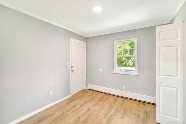 Building Photo - 65 Angel Dr