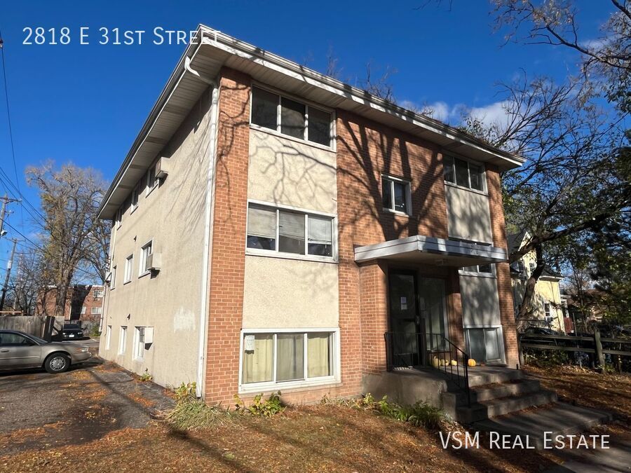 Primary Photo - Spacious 2-Bedroom Upper-Level Unit - Avai...