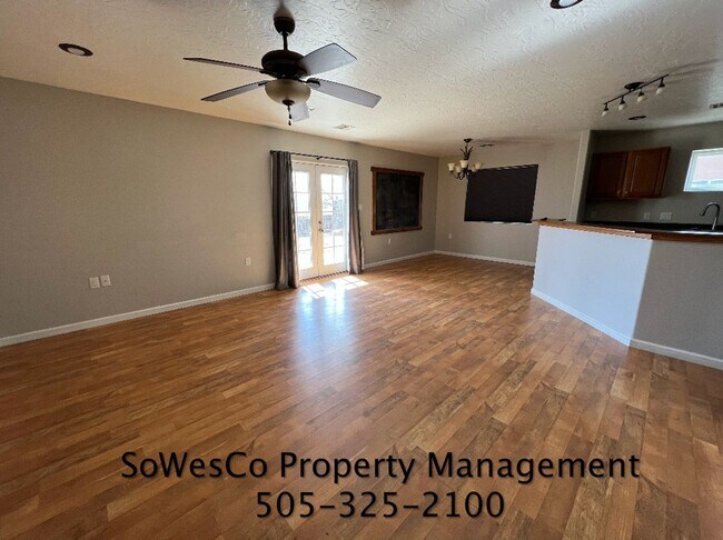 Building Photo - FOUR Bedroom Newer Home in Aztec