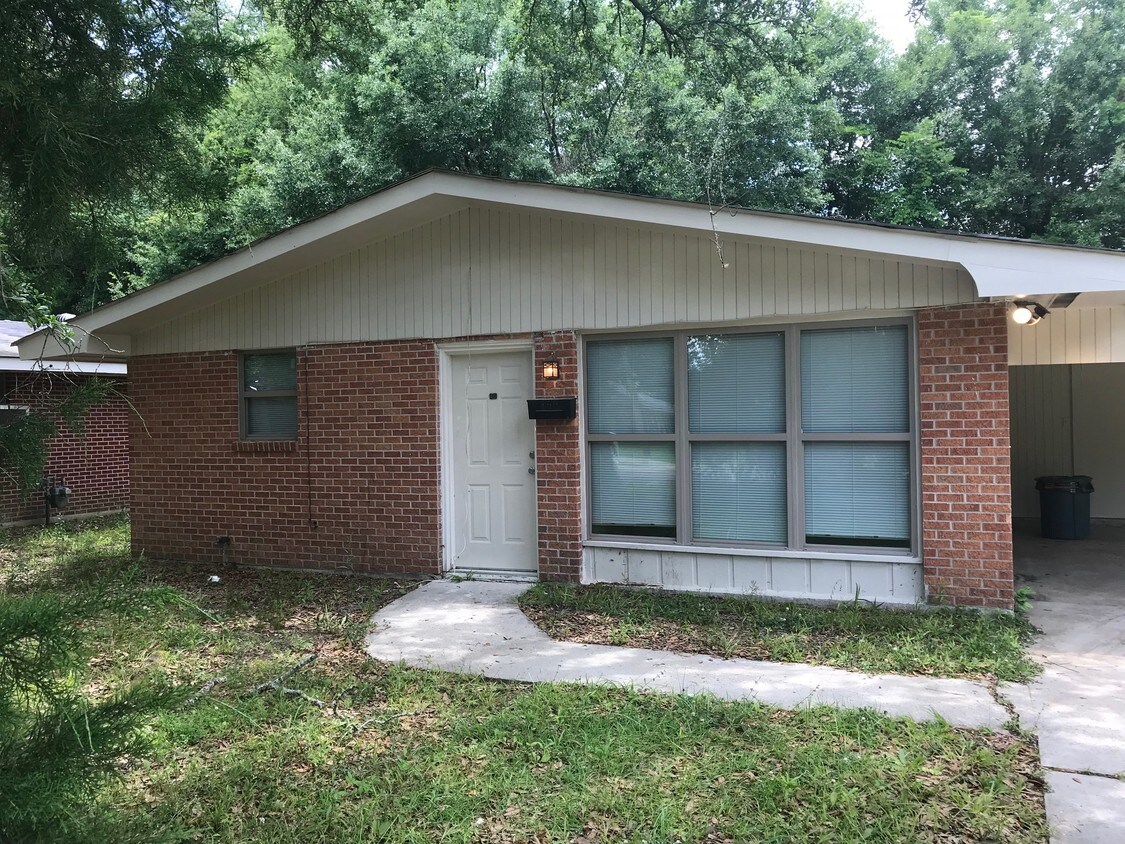 100 Sherwood Dr, Hammond, LA 70401 House Rental in Hammond, LA