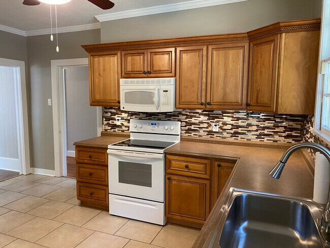 Foto del edificio - 40 Hickory St NE
