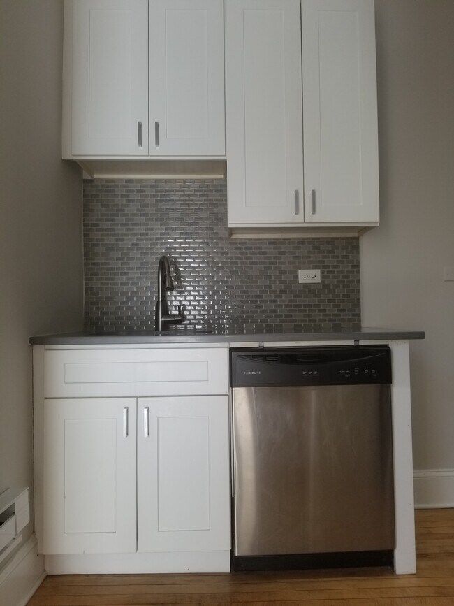 Foto del edificio - 2317 N Rockwell St