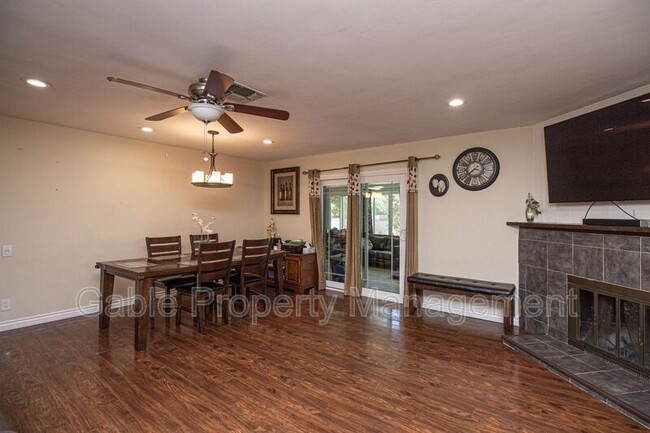 Foto del edificio - 23608 Vanowen St