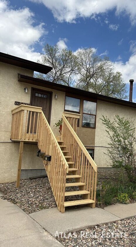 Photo - 730 Swope Avenue, Front-