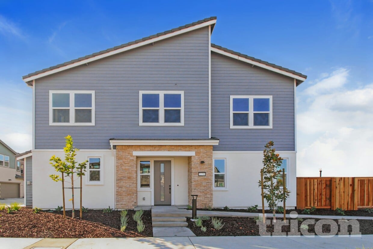 Primary Photo - 2038 Delta Vw Ave