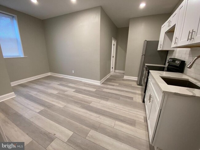 Building Photo - 4614 RISING SUN Ave