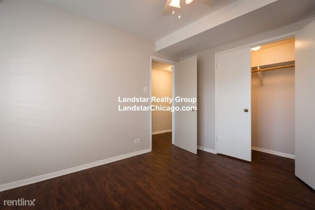 Building Photo - 2 br, 1 bath Apartment - 7551 N Bell Ave