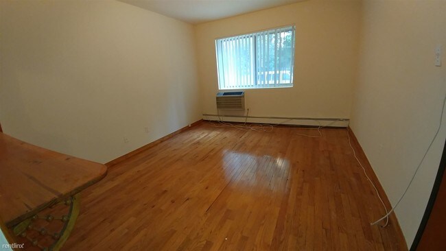 Building Photo - 7622 Grand Central Pky