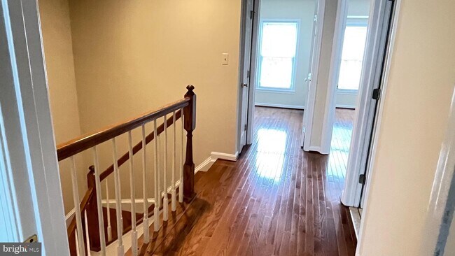 Building Photo - 2715 Chanbourne Way