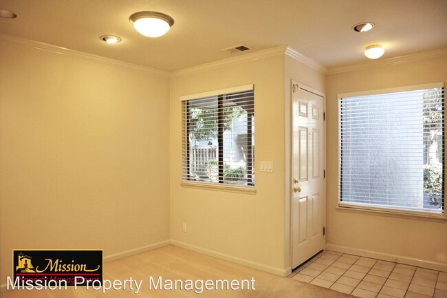 Building Photo - 2 br, 2 bath House - 4670 Devonshire Cmn