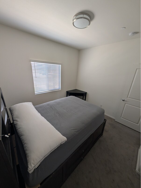 Building Photo - 28410 Pinon Ct