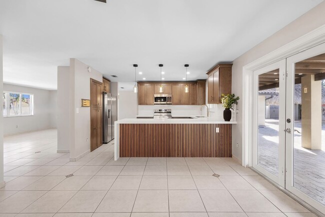 Building Photo - 14020 SW 38th St