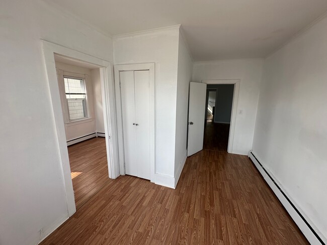 Building Photo - 108 5th Ave