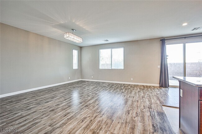 Foto del edificio - 7716 Plumbush Ct