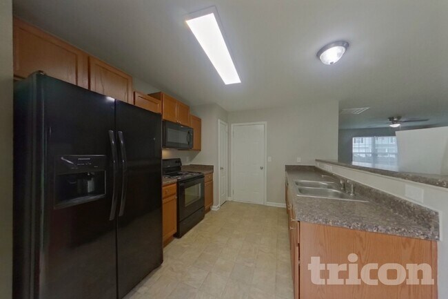 Foto del edificio - 537 Gentle Breeze Ln