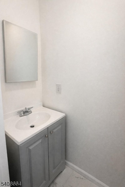 Building Photo - 391 Delano Pl