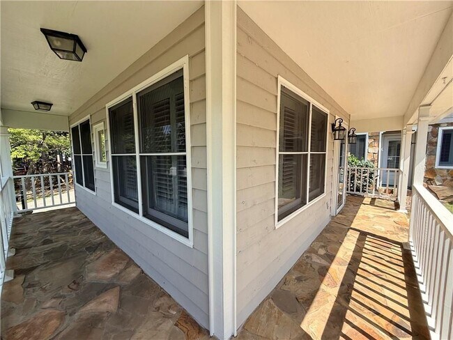 Foto del edificio - 6708 Bass Cir