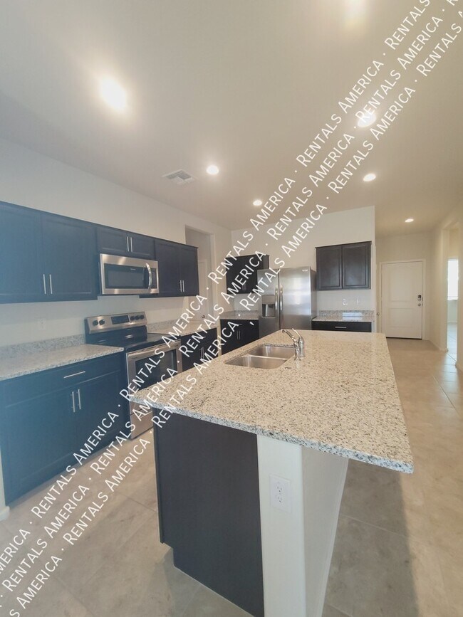 Building Photo - 36272 W Picasso St