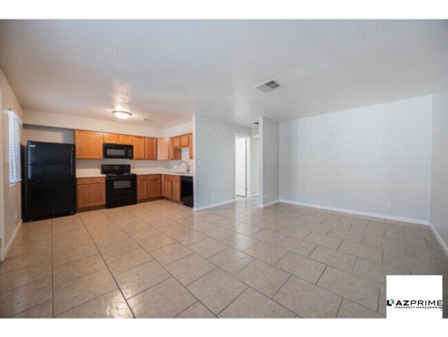 Foto del edificio - FREE FIRST MONTH'S RENT MOVE-IN SPECIAL! Experience vibrant city Living in This Stylish 2/1 condo De