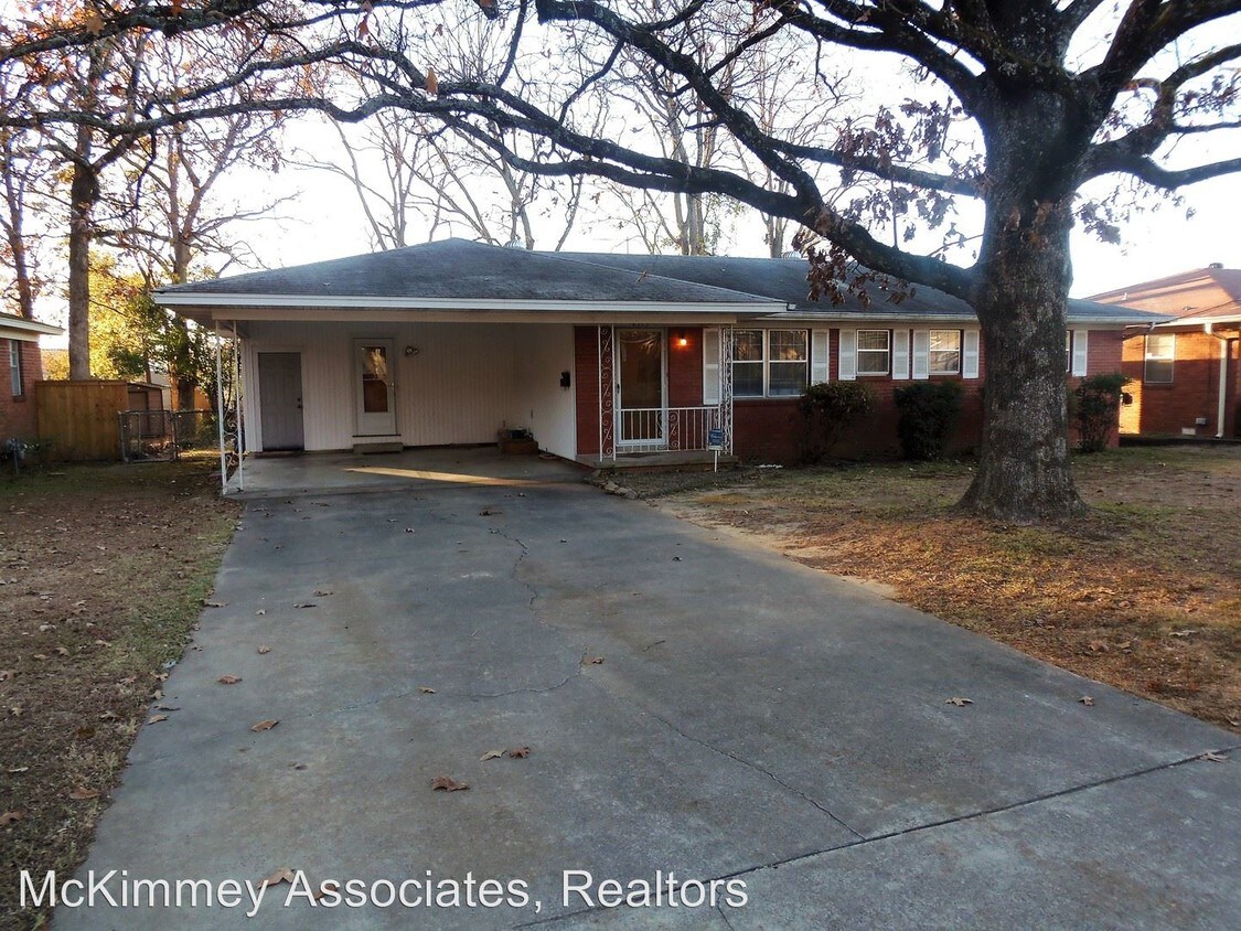 Foto principal - 4513 N Olive St