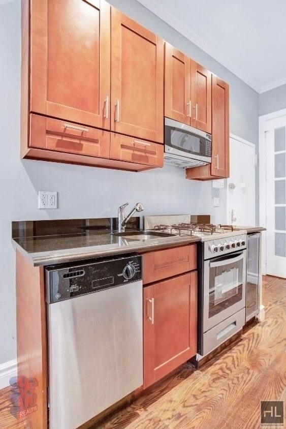 Foto del edificio - LEROY ST.