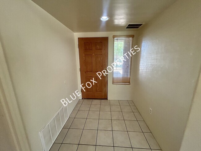 Foto del edificio - 5459 W Mosquito Dr
