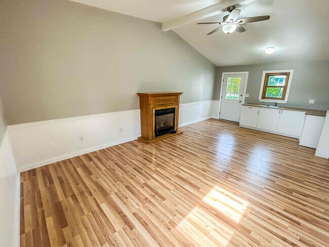 Foto del edificio - 6 Moffatt Ln